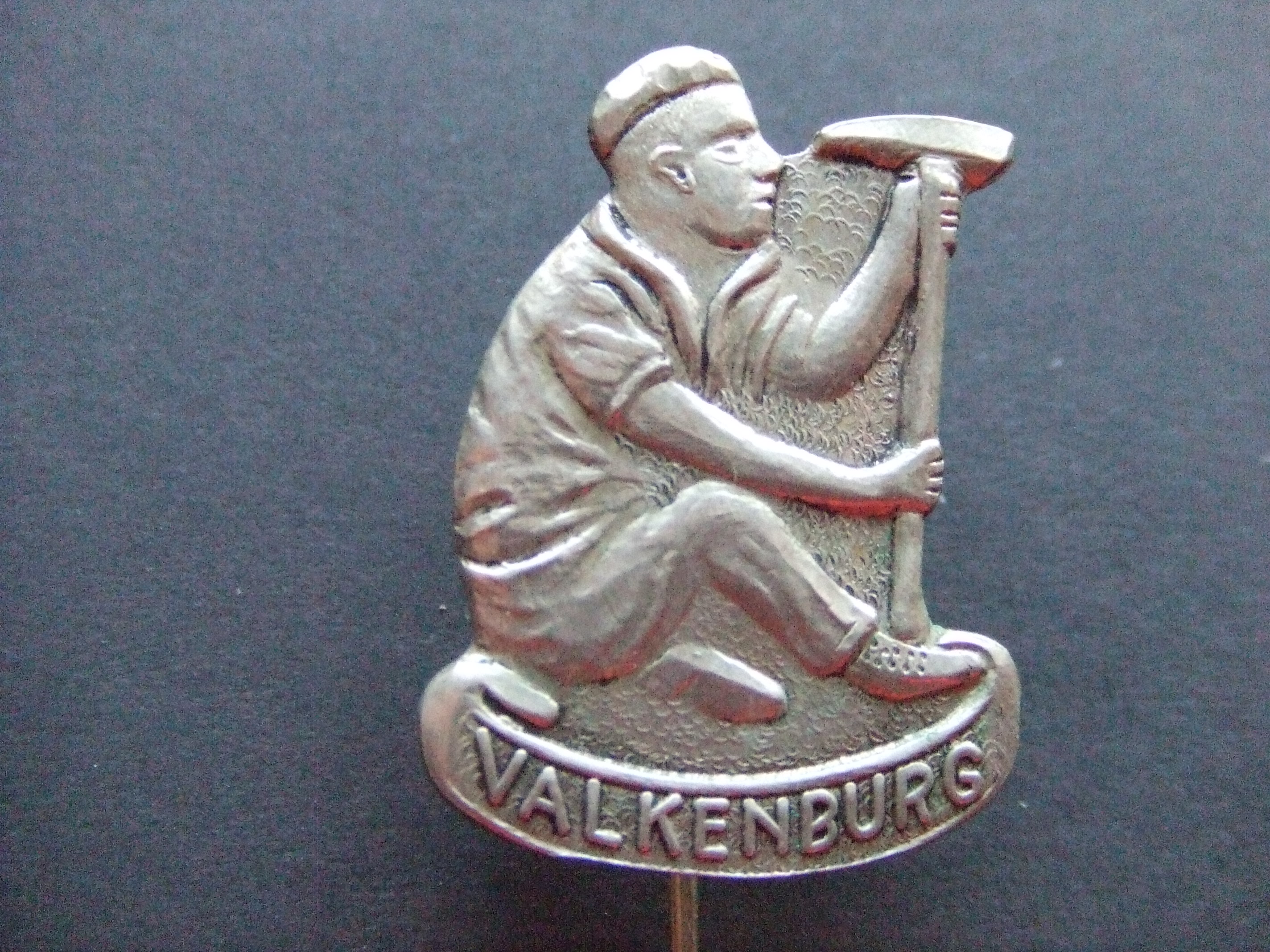Valkenburg symbool Limburgse mijnen pikhouweel
